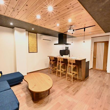 Manabi-Stay Takayama Sakura 提携駐車場利用可 古い町並みまで徒歩1分 最大9名宿泊可能な一等地で人工温泉を楽しむ ภายนอก รูปภาพ